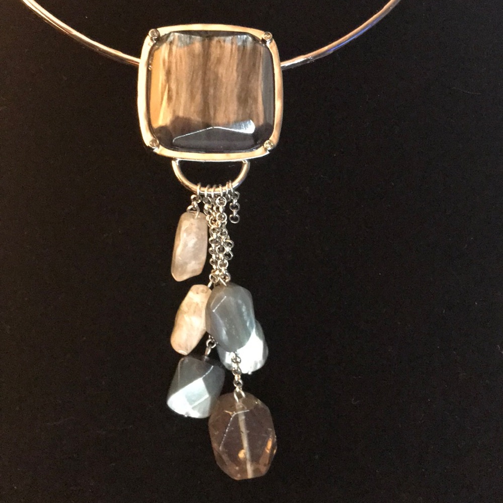 ❤️❤️ Chico’s necklace, old stock. Metal silver tone - Picture 2 of 3